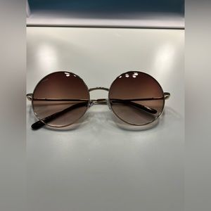 Round sunglasses